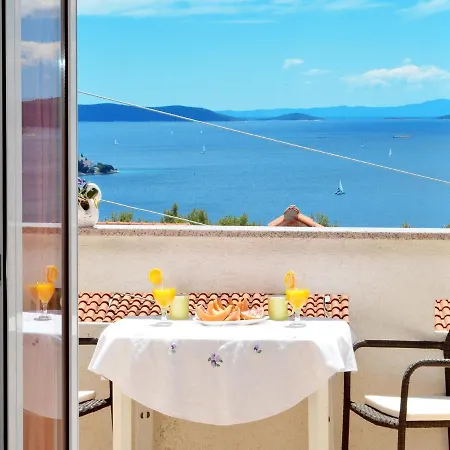 Apartments Zarkovic Trogir Exterior photo