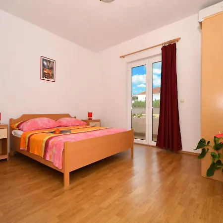 Apartments Zarkovic Trogir Exterior photo